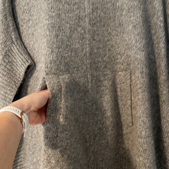 NWOT J. Crew Poncho - xs/s - Picture 5 of 11